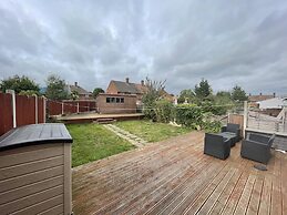 Beautiful 3-bed House in Romford