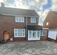 Beautiful 3-bed House in Romford