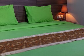 Hotel D'Madinah Inn - Gentan