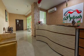 Hotel D'Madinah Inn - Gentan
