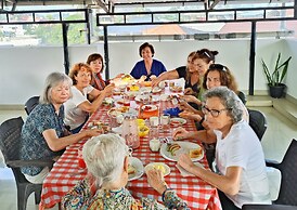 The WAVES by the Beach Inn