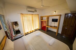 The WAVES by the Beach Inn