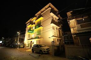 The WAVES by the Beach Inn