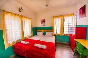 The WAVES by the Beach Inn