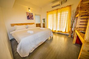 The WAVES by the Beach Inn