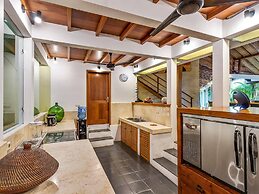 Luxury Balinese 3-bedroom Villa in Seminyak - A Popular Choice!