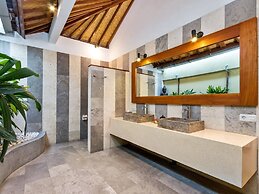 Luxury Balinese 3-bedroom Villa in Seminyak - A Popular Choice!