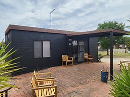 Stawell Grampians Gate C & C Park