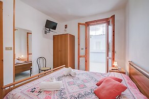 Villetta Azzurra near the sea