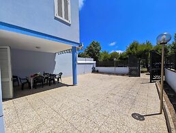 Villetta Azzurra near the sea