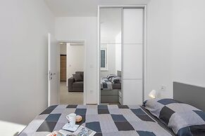 Apartment La Health