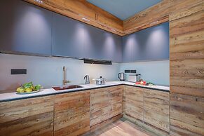 Simona Luxury Apartment few steps from sk