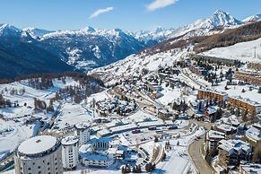 Simona Luxury Apartment few steps from sk