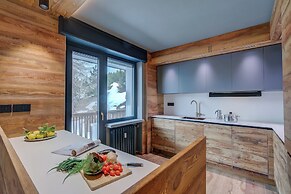 Simona Luxury Apartment few steps from sk