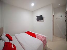 OYO 91728 Saudara Residence