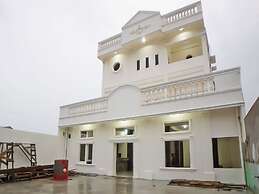 OYO 91728 Saudara Residence