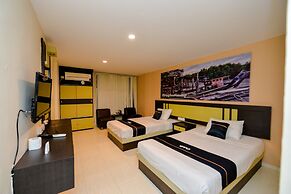 OYO 2487 Sampurna Jaya Hotel