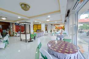 OYO 2487 Sampurna Jaya Hotel