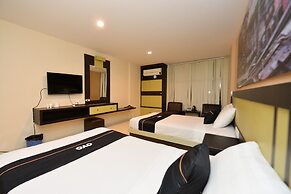 OYO 2487 Sampurna Jaya Hotel