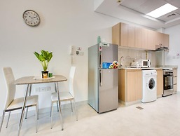 Gorgeous Posh Studio Apartment