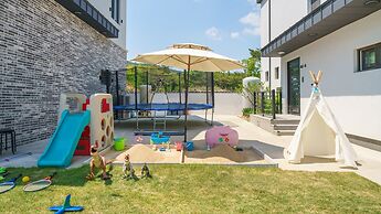 Gyeongju Blibli Poolvilla