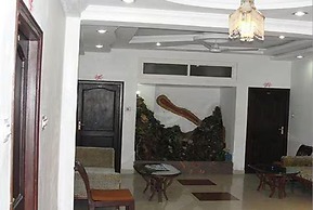 Goroomgo Rajpal Palace Udaipur