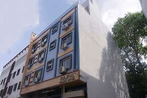 Goroomgo Rajpal Palace Udaipur