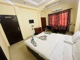 Goroomgo Rajpal Palace Udaipur