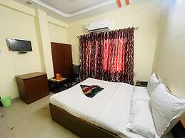 Goroomgo Rajpal Palace Udaipur