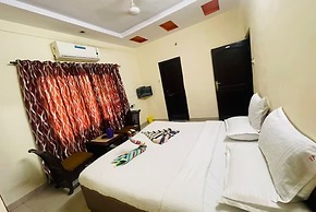 Goroomgo Rajpal Palace Udaipur