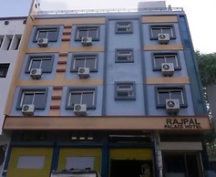 Goroomgo Rajpal Palace Udaipur