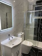 Icare lodge Safwaan house