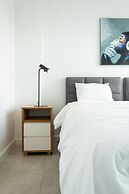 Modern and Luxurious Apartment in a Prime Resort