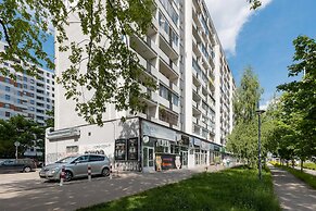 City Flowers Apartment Warsaw by Renters