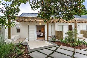 Crags Country Lodge