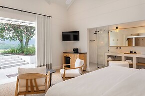Crags Country Lodge
