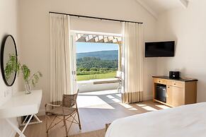 Crags Country Lodge