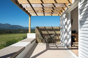 Crags Country Lodge