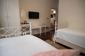 Mecit Kaptan Konağı