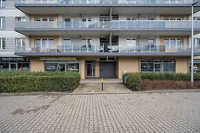 Klimasa White&blue Apartment by Renters