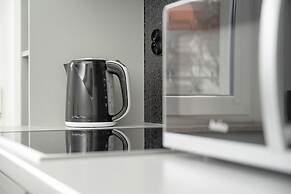 Klimasa White&blue Apartment by Renters