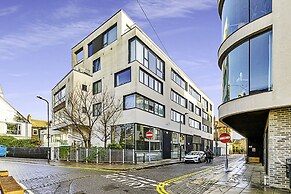 Chic Kensal Green Retreat