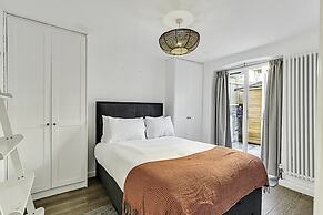 Clapham Oasis: 1 Bedroom, Sauna, Garden Retreat