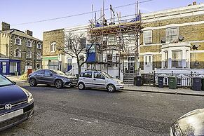 Clapham Oasis: 1 Bedroom, Sauna, Garden Retreat