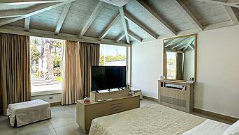 Female Resort