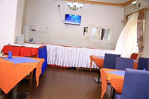 GLORY SUMMIT HOTEL