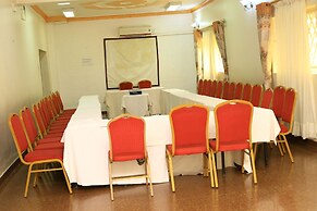GLORY SUMMIT HOTEL