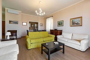 3709 Balconcino sul Rivellino by Barbarhouse