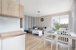 Maczka Apartment Kołobrzeg by Renters