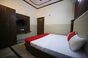 Hotel Ambika Palace by Shiwani Associate